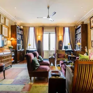Guestready - Classic Parisian In Marais Appartement Paris